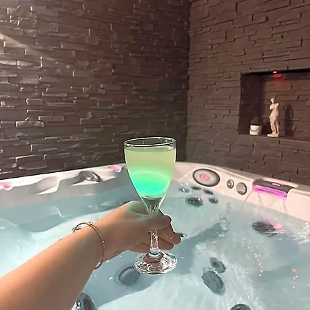 Hotel O Venus 3*